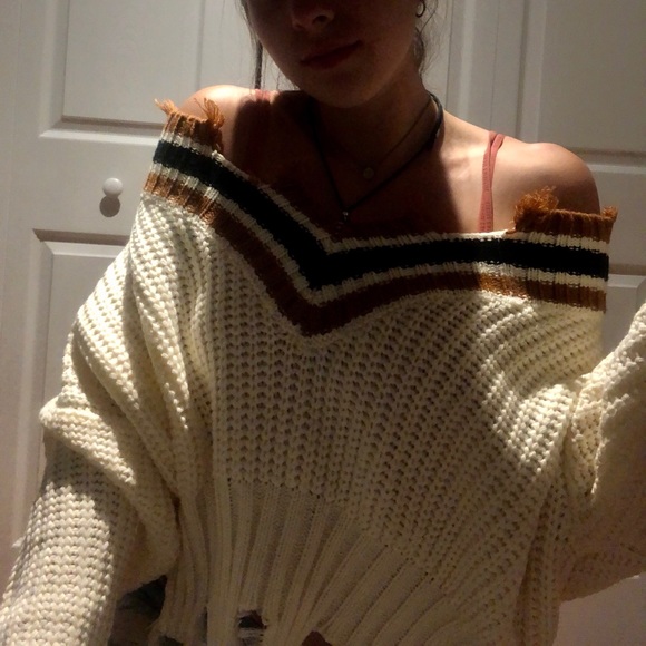 Cropped boho sweater (one size) - Picture 3 of 5